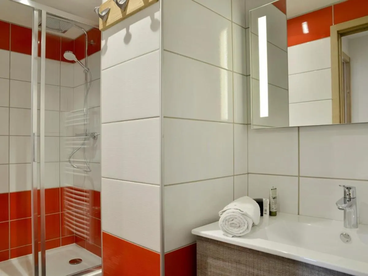Appartement Cosy, Proche Des Pistes Avec Balcon, Spa Et Equipements Modernes - Fr-1-181-1965 La Plagne-Tarentaise